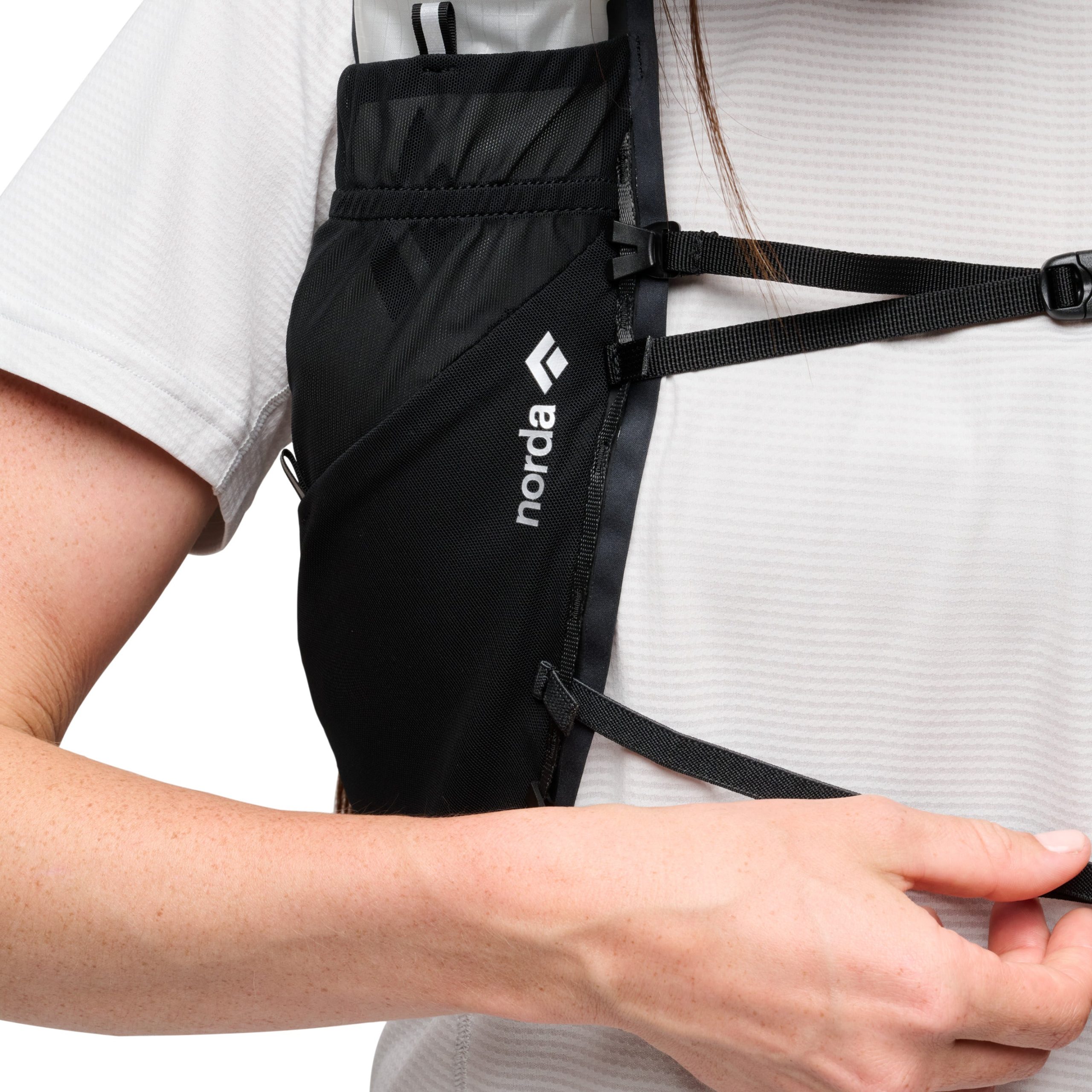 Women's BD X norda Distance 15 Backpack - Image 8