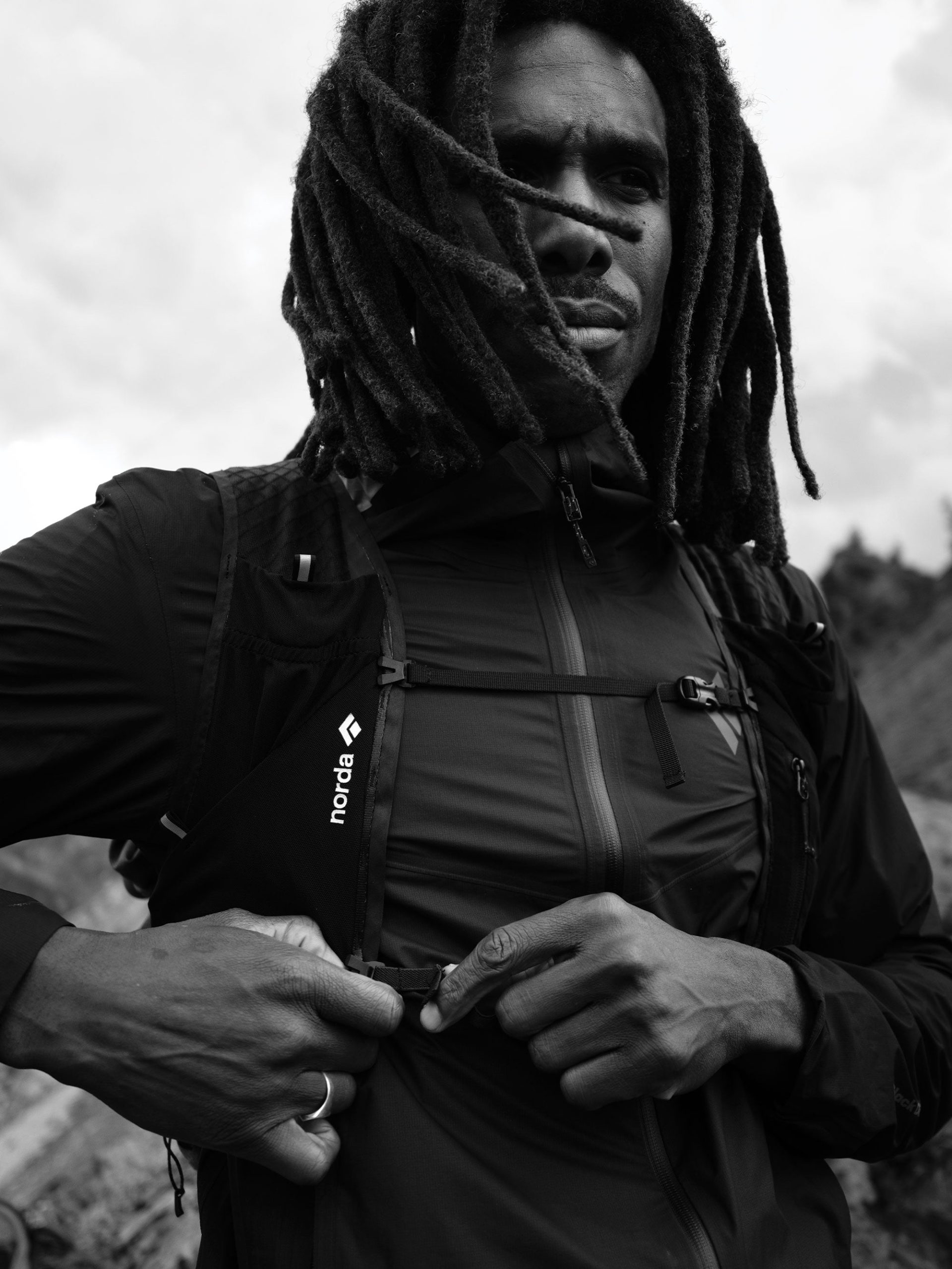 BD X norda Distance 15 Backpack - Image 12